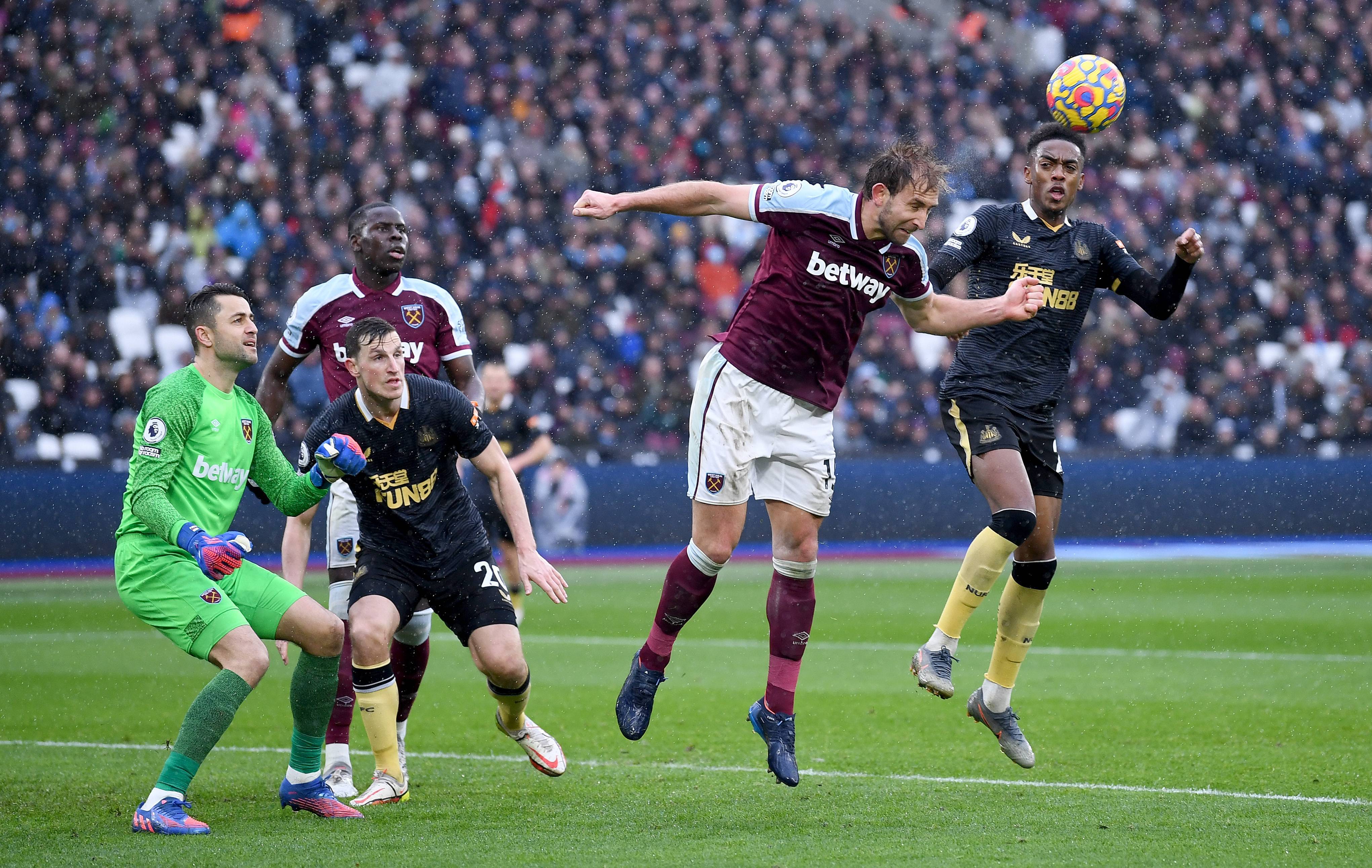 开云平台-西汉姆联主场战胜阿斯顿维拉，取得三分的简单介绍