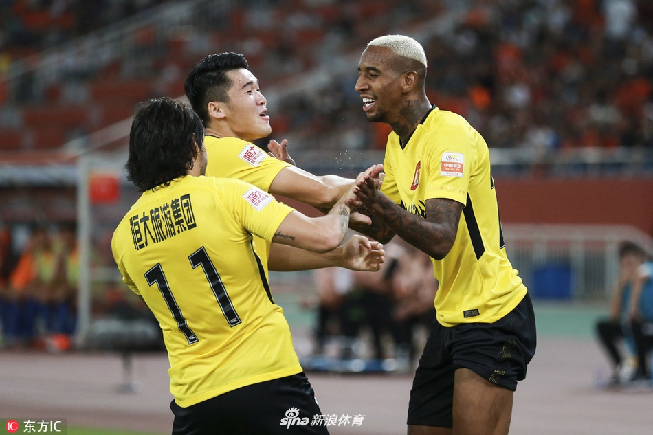 关于富力客场逆转，客场精神抖擞夺胜的信息