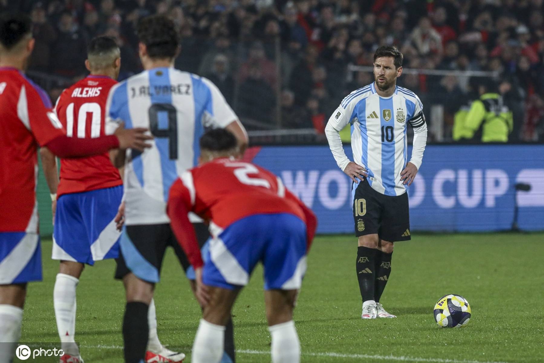 阿尔梅里亚客场不敌对手，遭遇失利