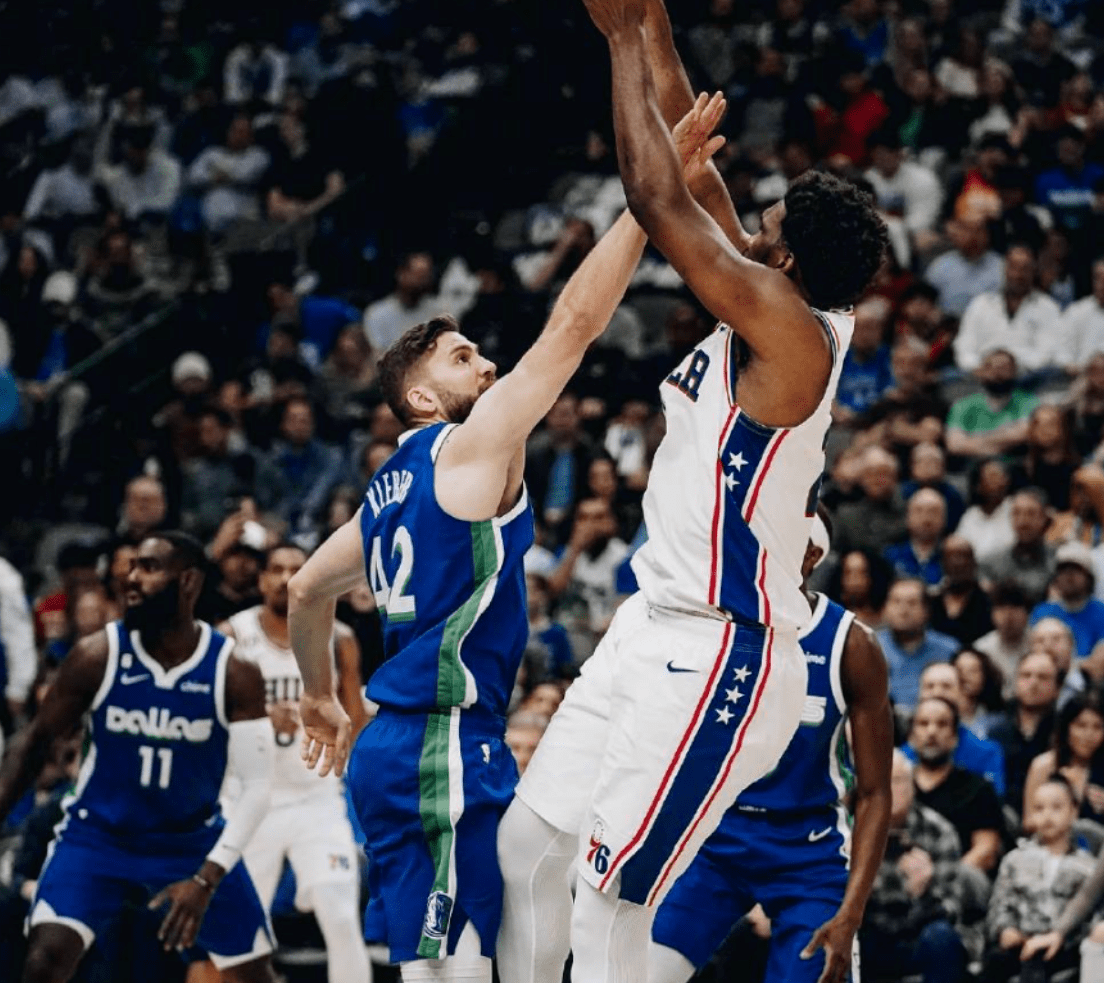 包含大卫-诺维斯基三分球出手，小牛主场逆转的词条