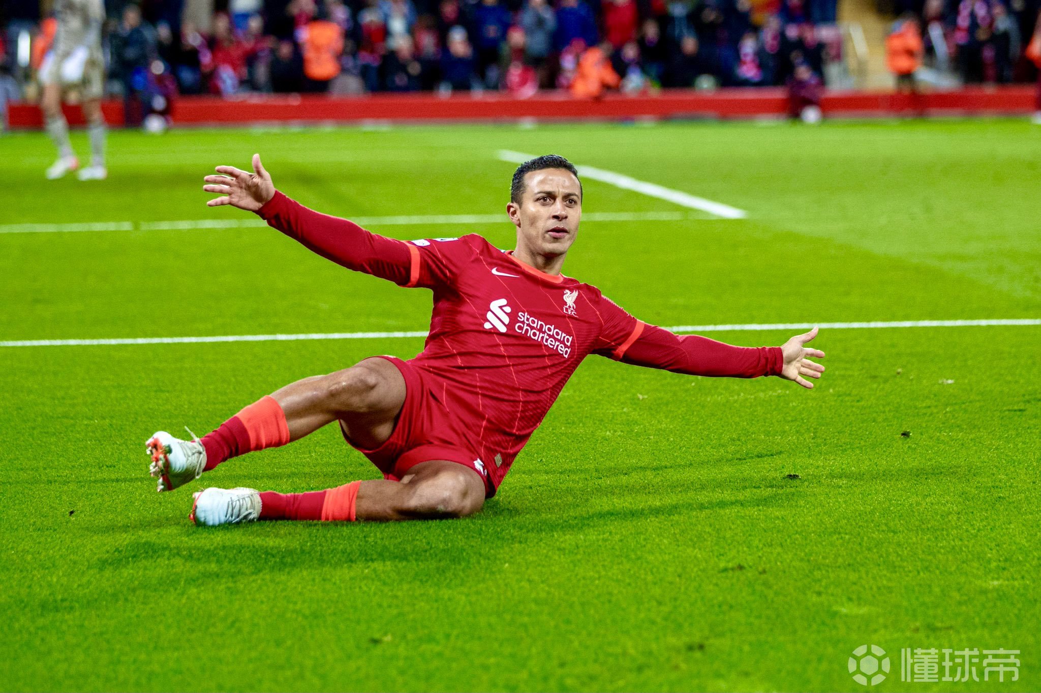 法国再胜南斯拉夫,提前锁定小组头名 法国再胜南斯拉夫,提前锁定小组头名