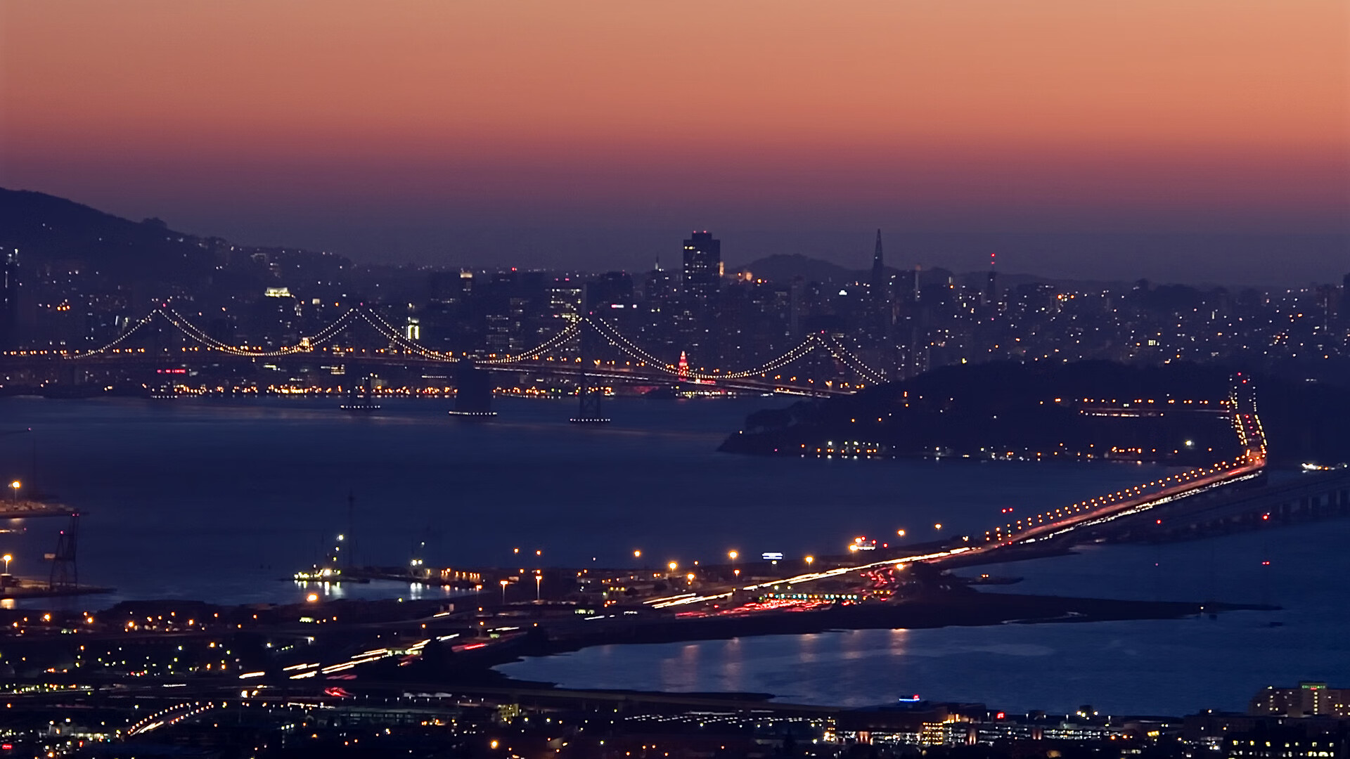 足球的悖论，当小国的冷门遇见巨星的大舞台症候群